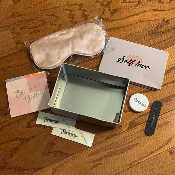 Self love kit includes journal & everything in photos - Picture 1 of 5